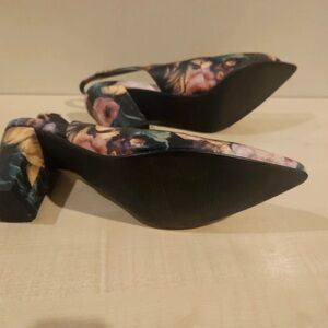 Elegant Floral Slingback Heels